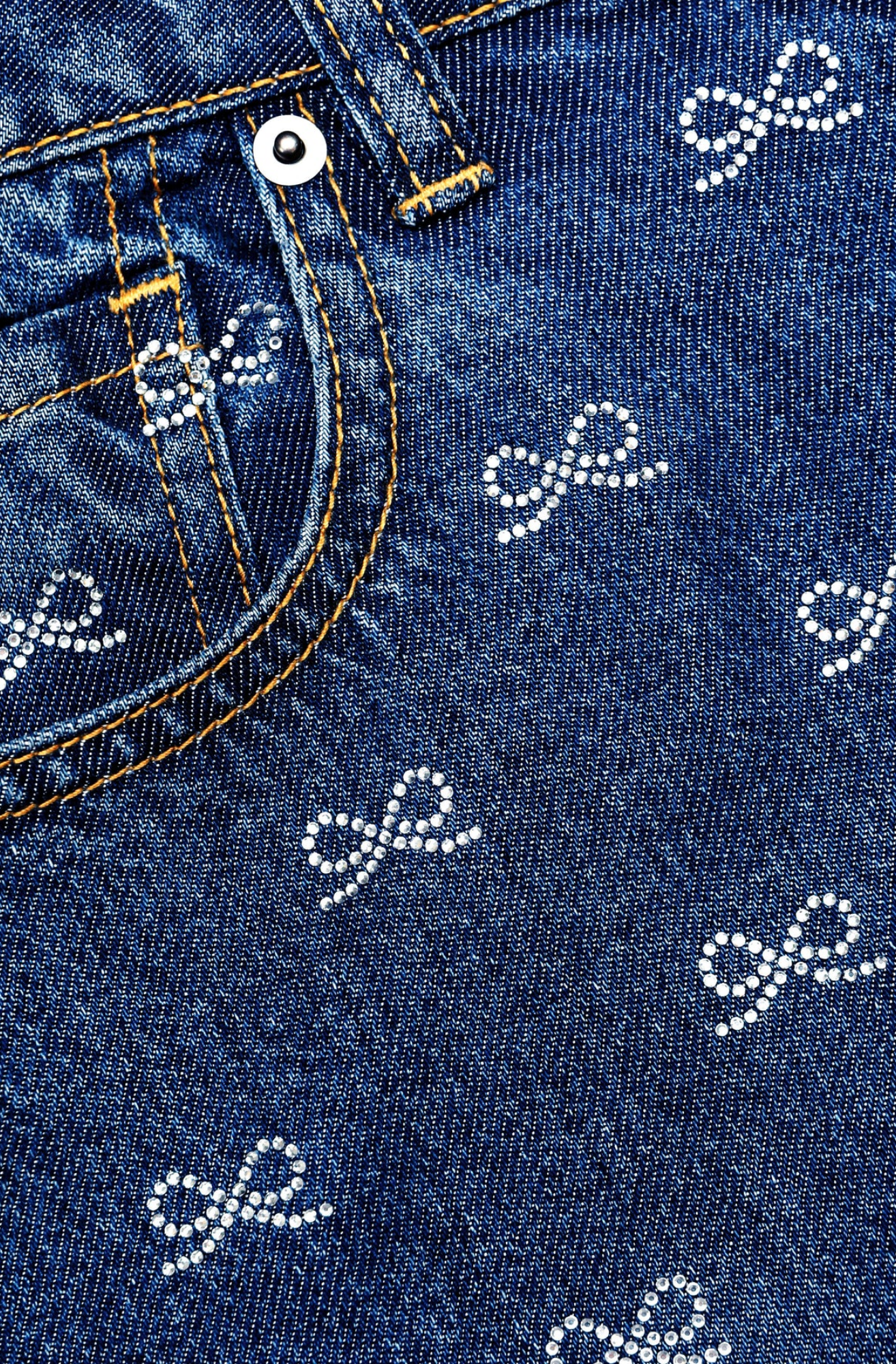 LIGHTWEIGHT BOW EMBELLISHED JEANS