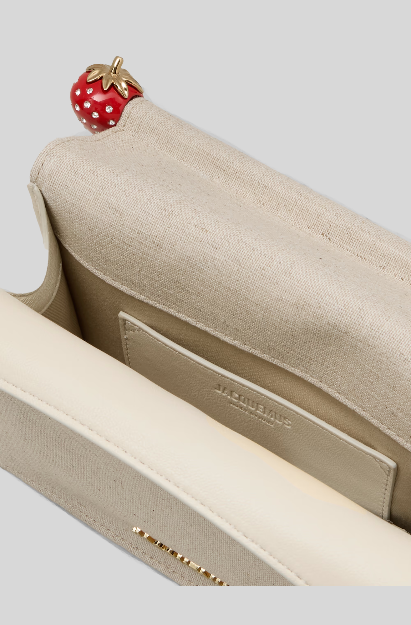 LA PETIT POCHETTE ROND CARRE