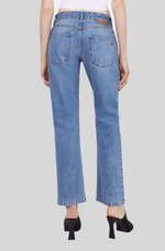 Load image into Gallery viewer, FALABELLA CHAIN LIGHT WASH CROPPED JEANS
