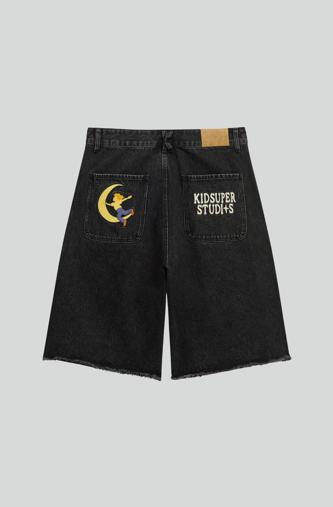 PATCHES DENIM SHORTS