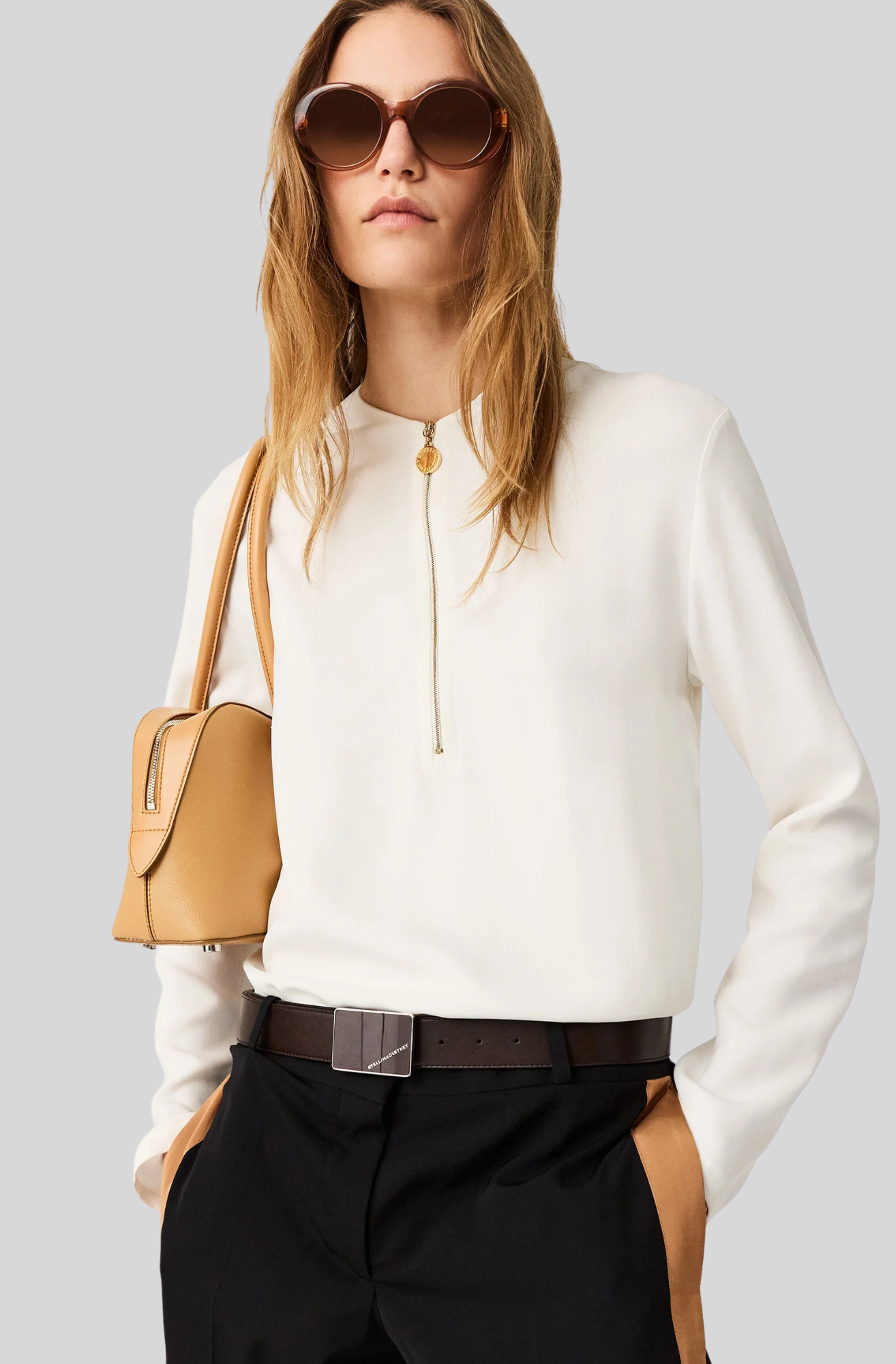 ARLESA DOUBLE SPLIT HEM ZIP BLOUSE