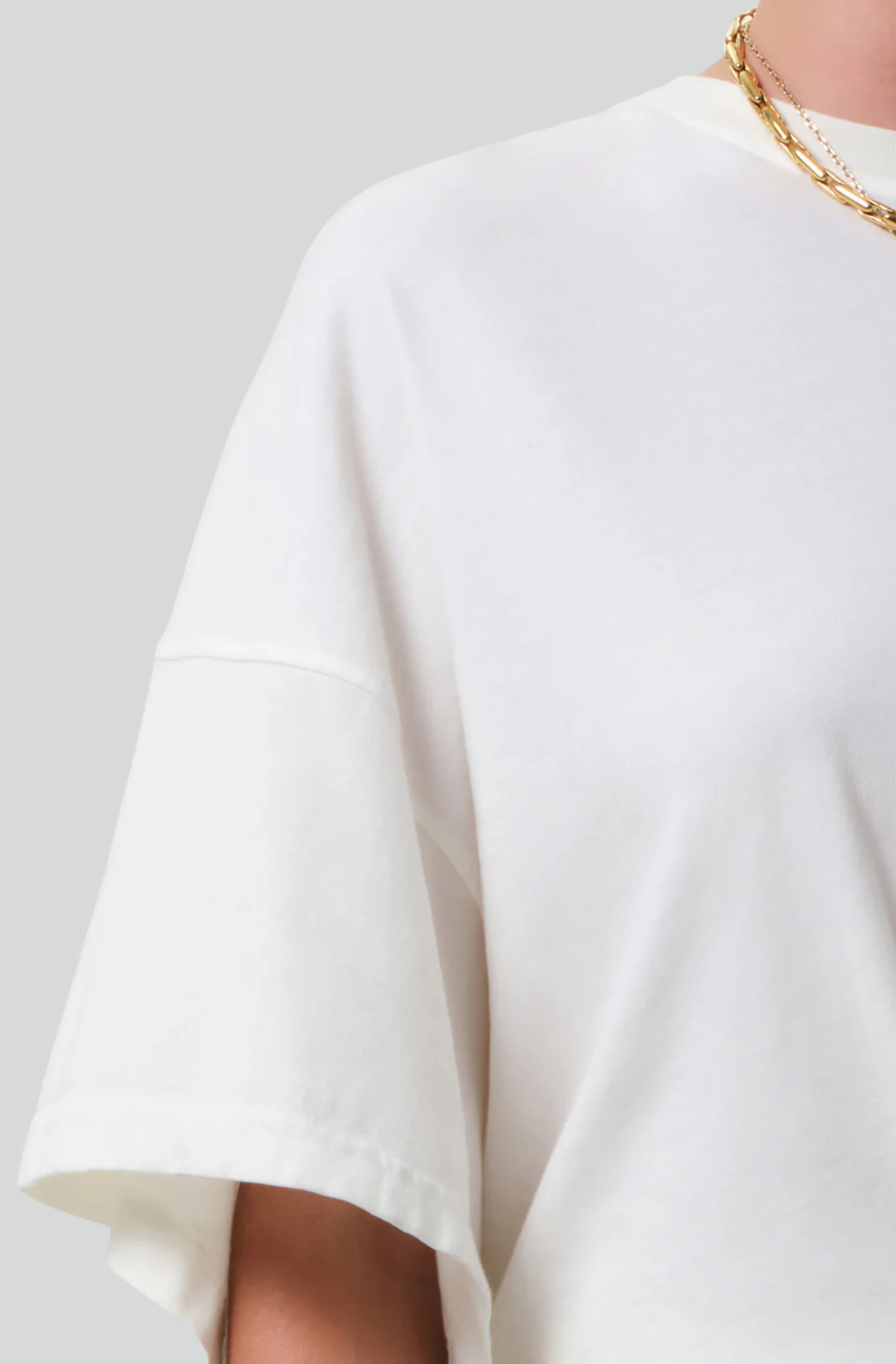 CAPE TEE - OFF WHITE