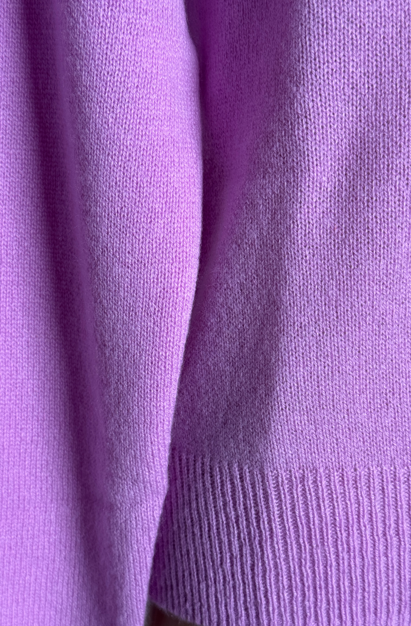 CASHMERE SWEATER