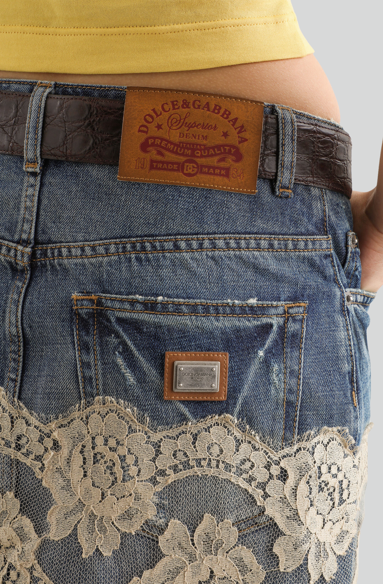 DENIM SKIRT WITH LACE