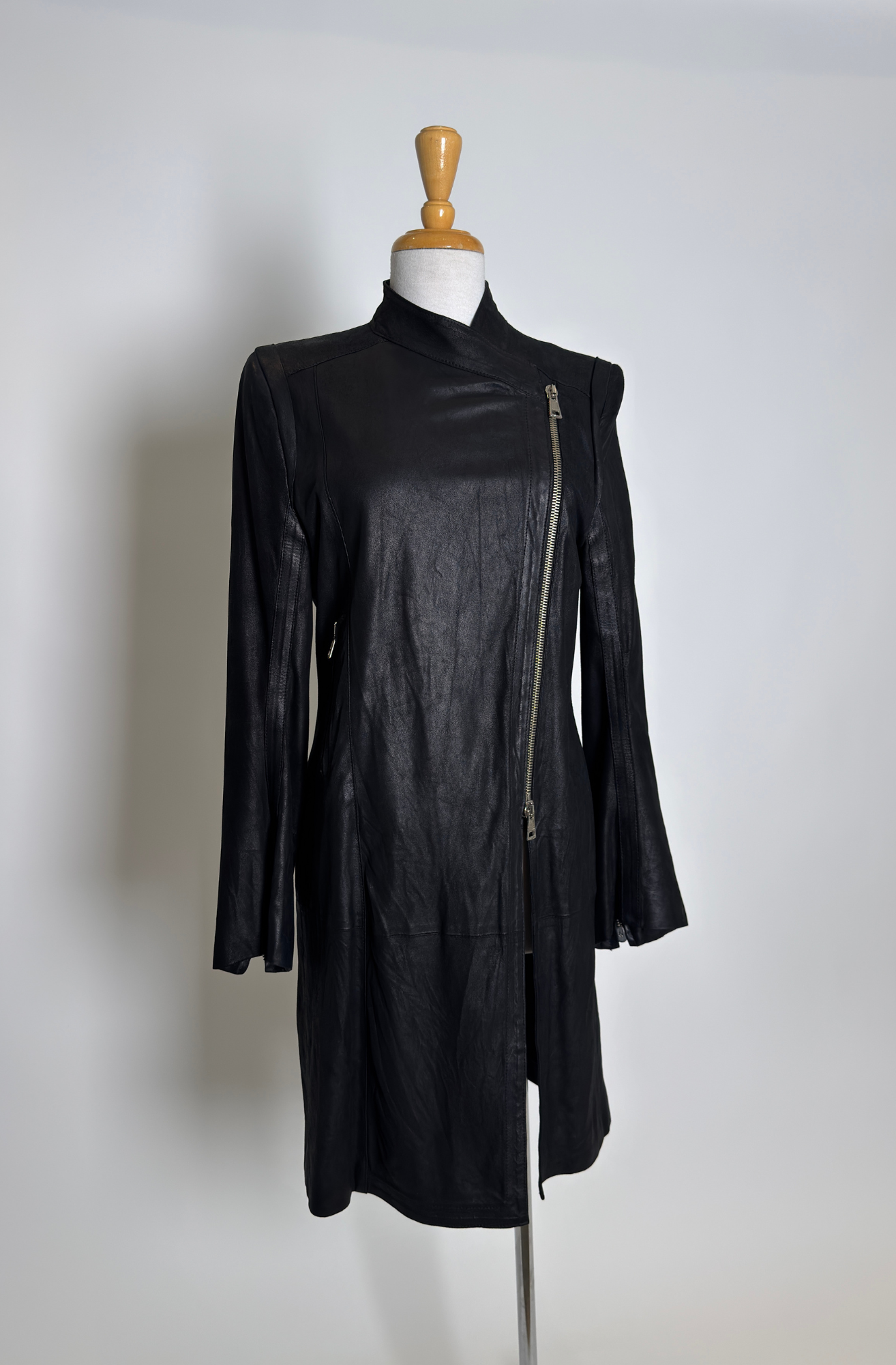 ANN DEMEULEMEESTER BLACK LEATHER COAT