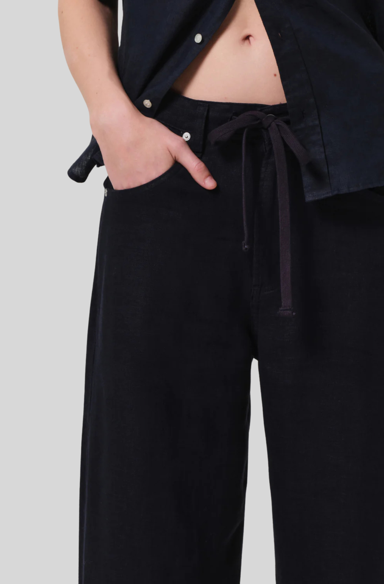 BRYNN DRAWSTRING LINEN TROUSER - NAVY