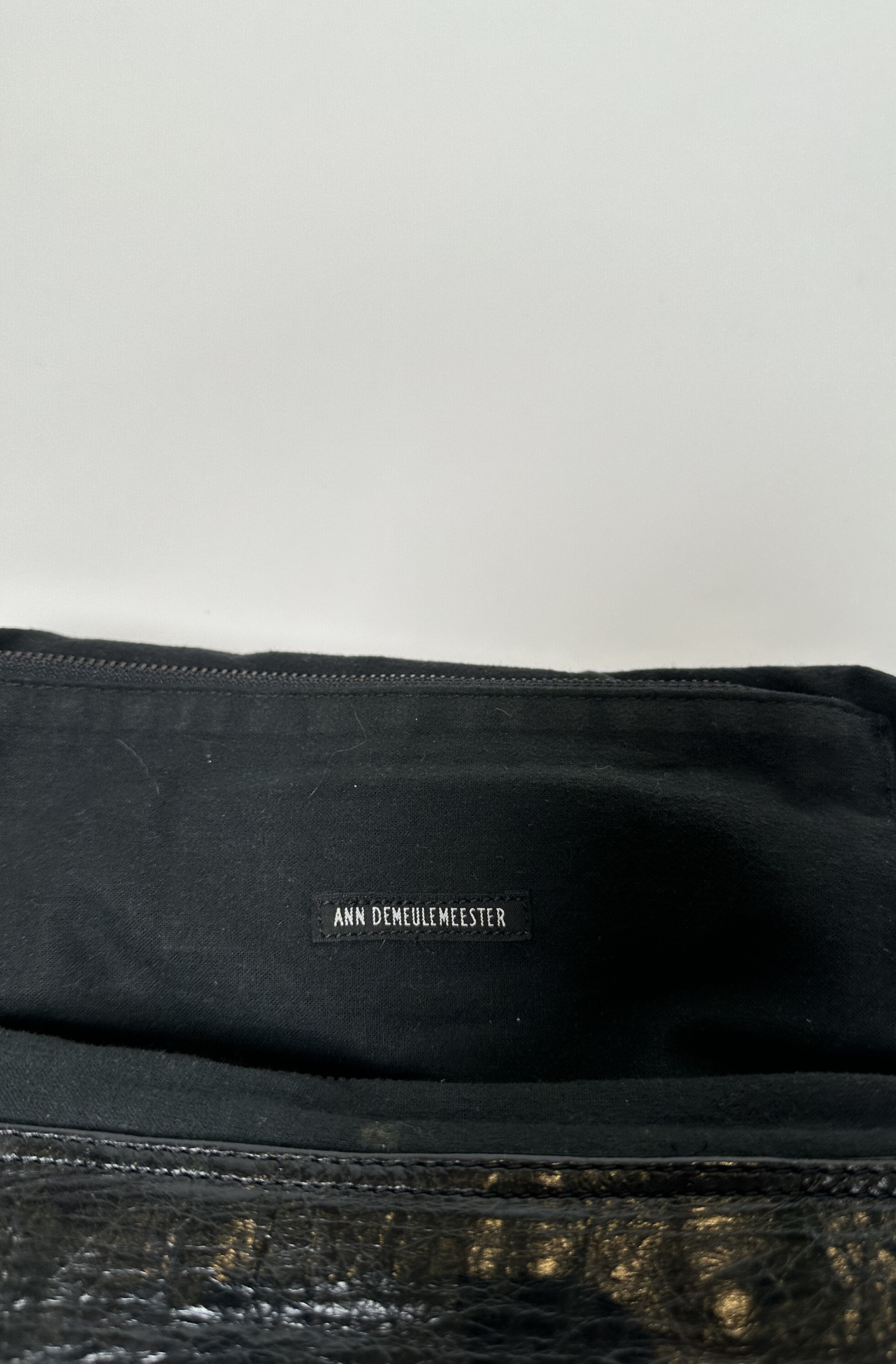 ANN DEMEULEMEESTER SLOUCH LEATHER SHOULDER BAG