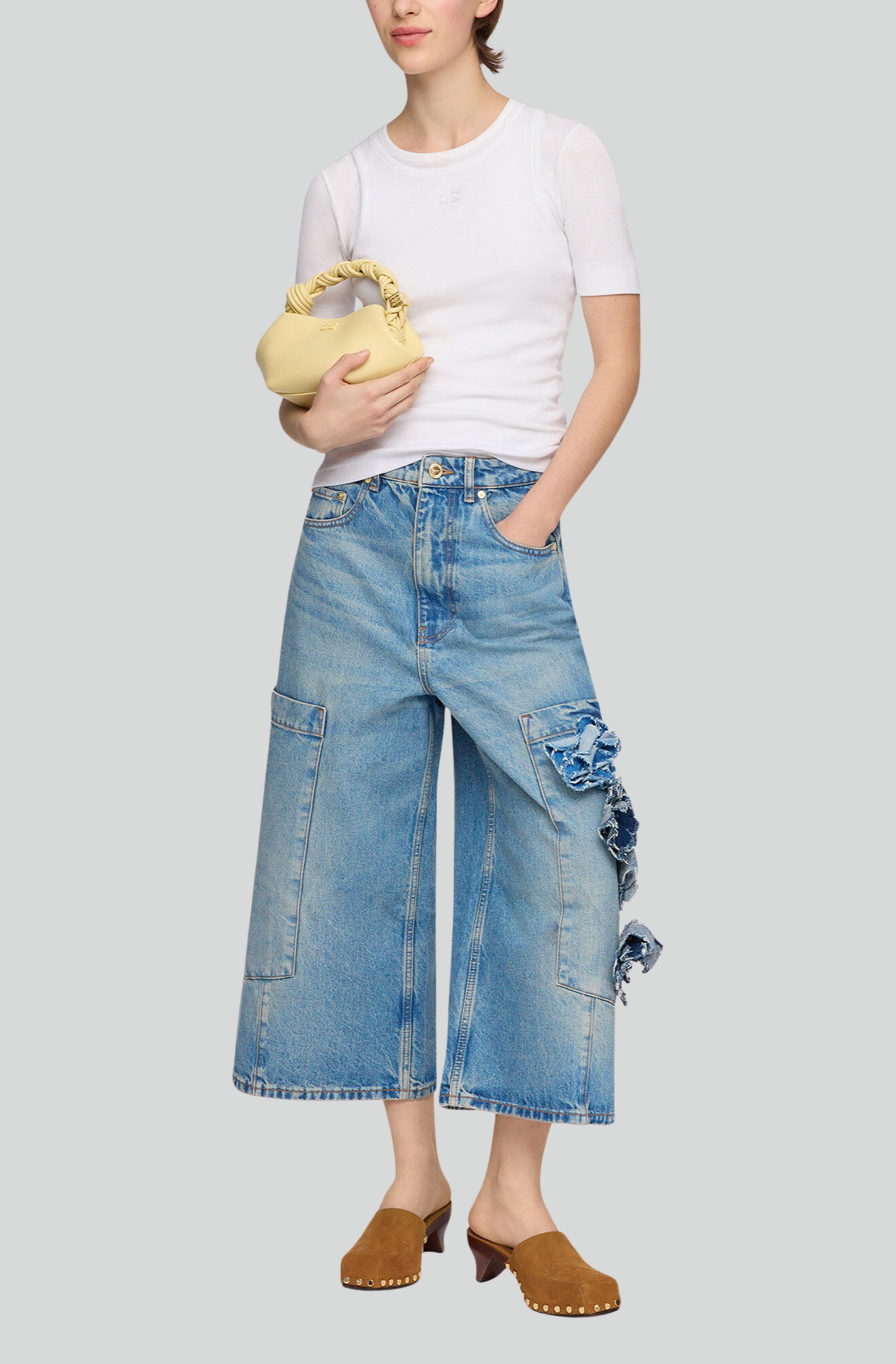 FLOWER DENIM CROPPED BAGGY CARGO JEANS