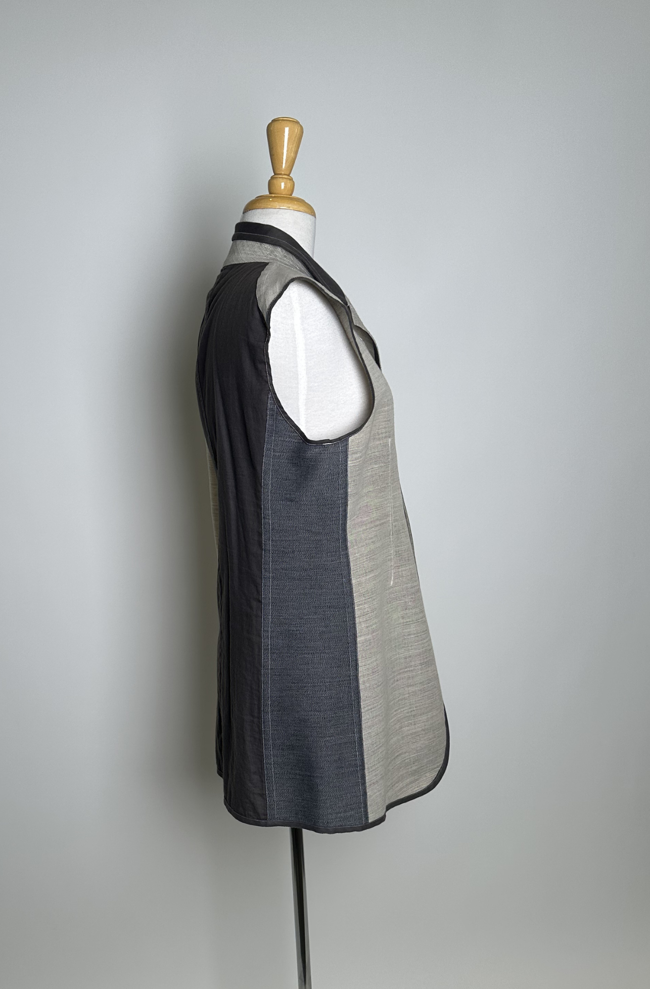 COMME DES GARCONS HOMME ONE SHOULDER JACKET