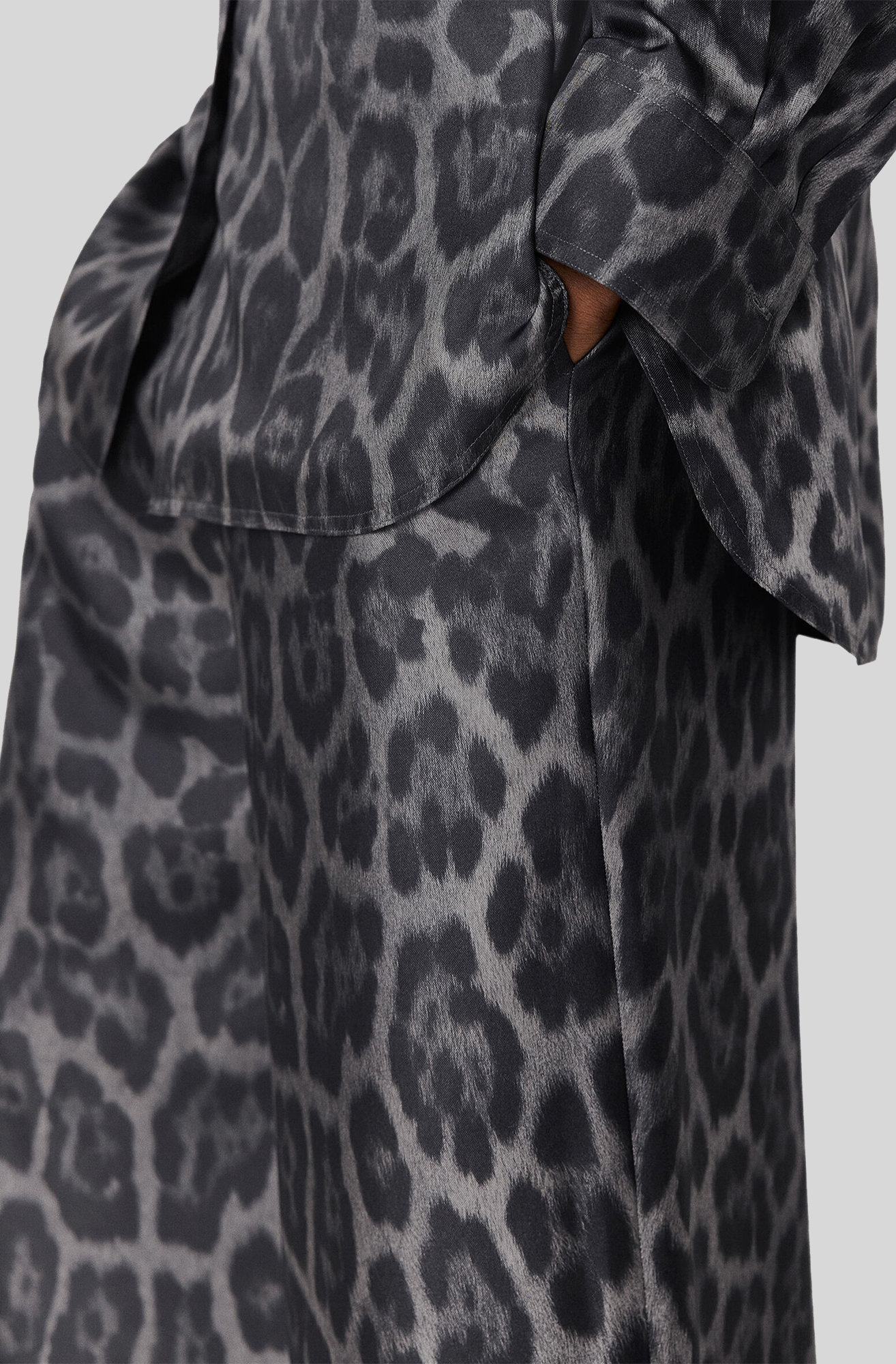 DRAWSTRING LEOPARD PRINT TROUSERS