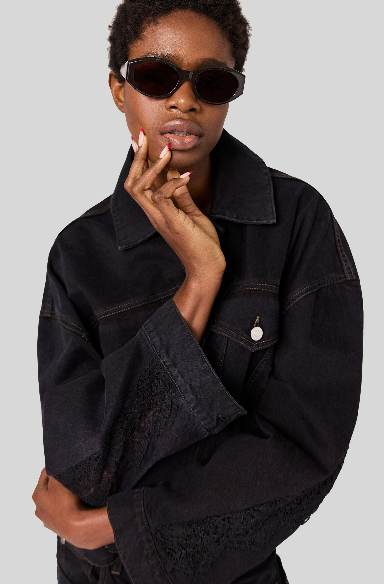 LACE PANELLED DENIM JACKET