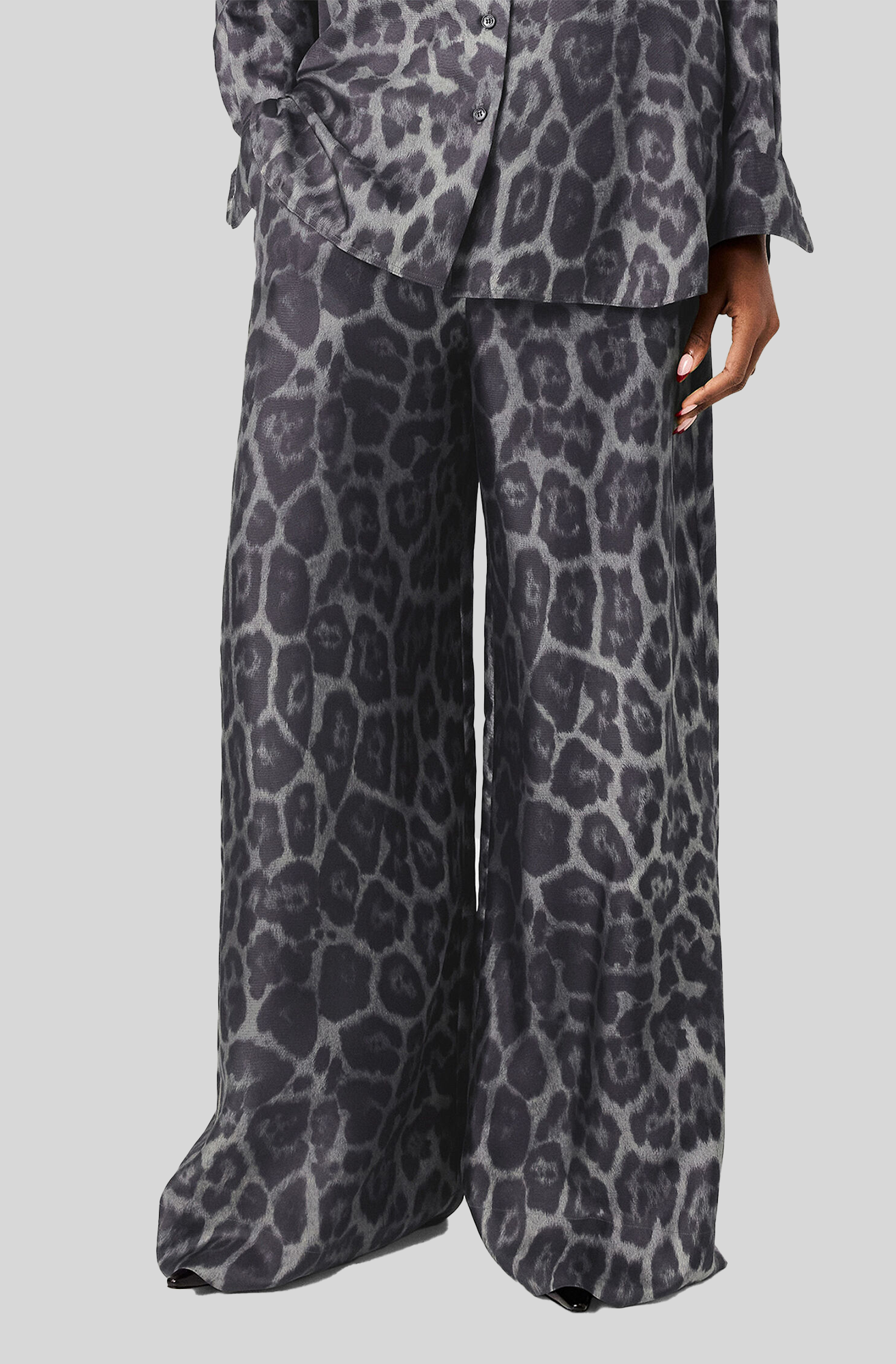 DRAWSTRING LEOPARD PRINT TROUSERS