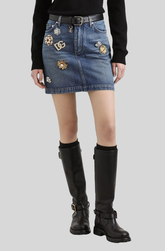 DENIM MINI SKIRT WITH CHARM DETAILS