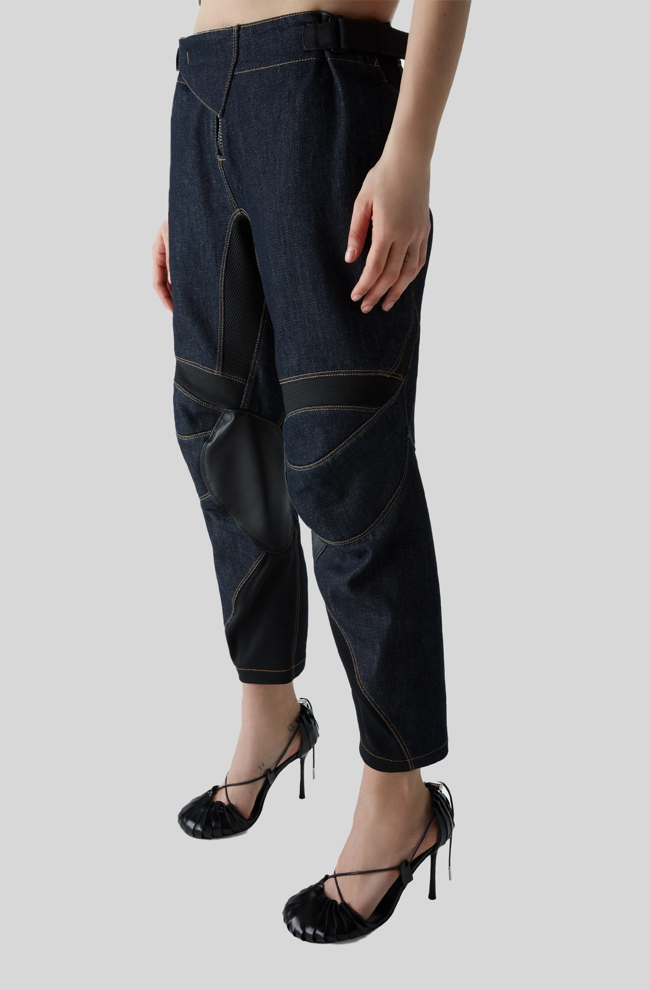 PANTALON DE COURSE EN JEAN