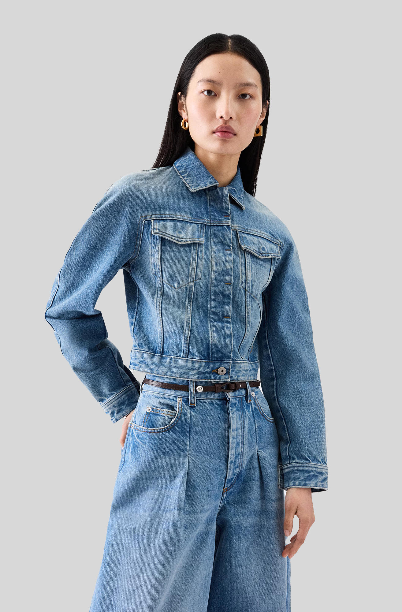 LA VESTE DE NIMES OVALO