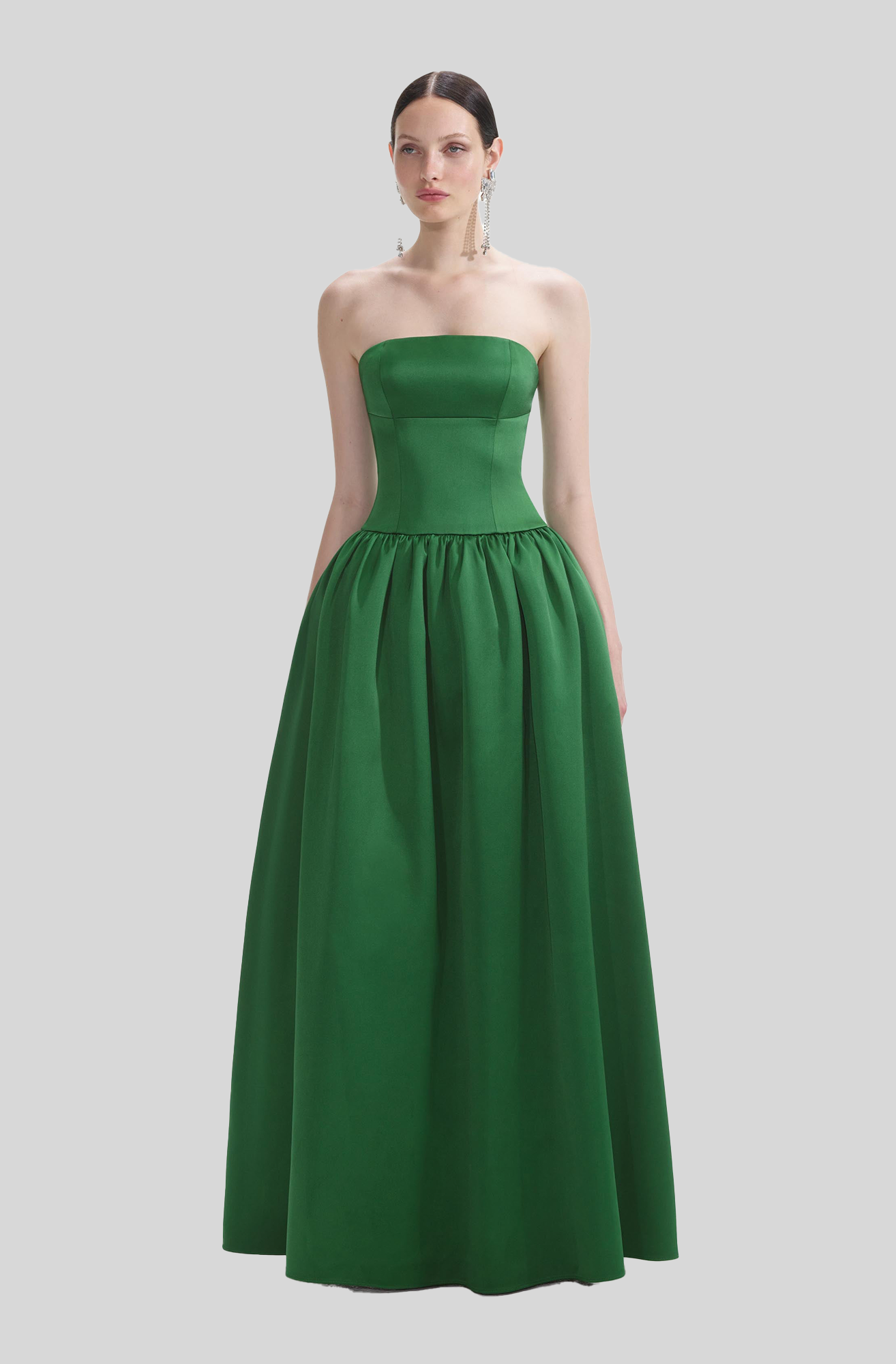 ROBE LONGUE BANDEAU EN SATIN VERT