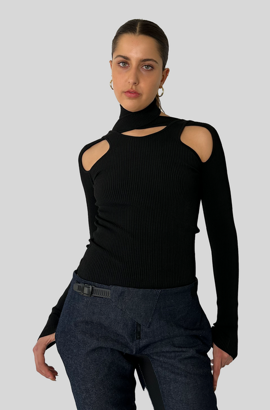 CUT-OUT KNIT TOP